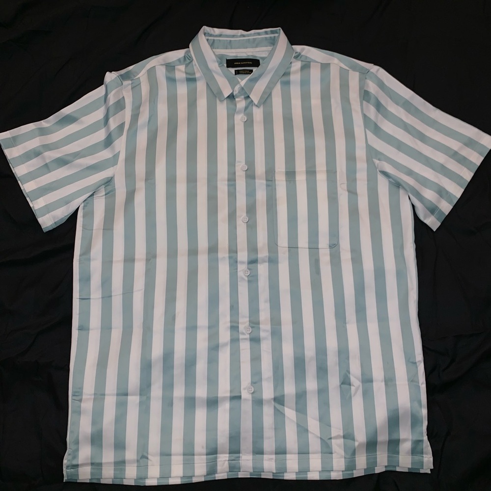 Bottom down shirt